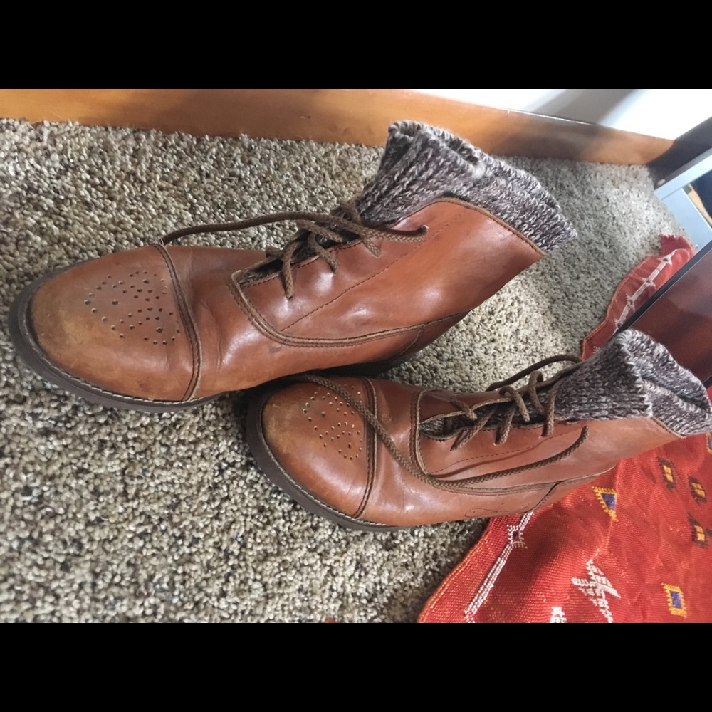 * Rare Romanian Leather Booties, w/ sweater lining - Picture 8 of 8